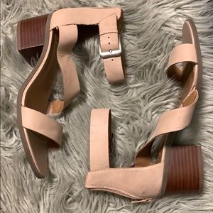 Crown Vintage ballet spink/nude sandals with heel